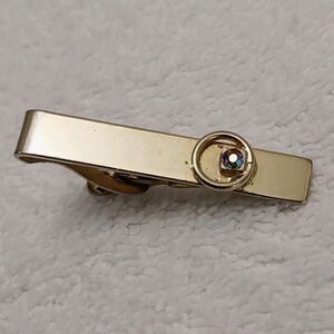 Vintage Gold Tone Tie Clip With A Sparkling Stone Accent #J317